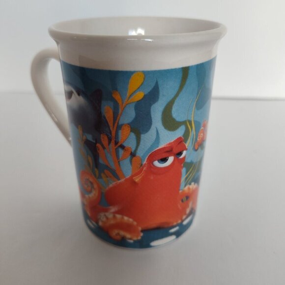 Disney "Finding Dory" Mug - Picture 2 of 3